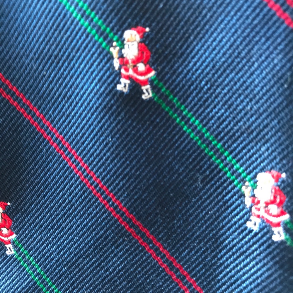 Brooks Brothers Makers View 3